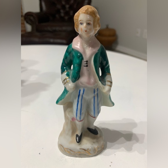 Other - Colonial Figurine UCAGCO Occupied Japan Man Hand Paint Gold Accent T Vintage